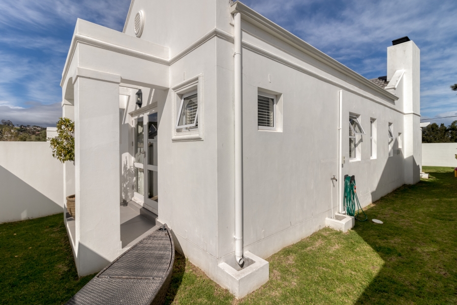 3 Bedroom Property for Sale in Roundhay Western Cape